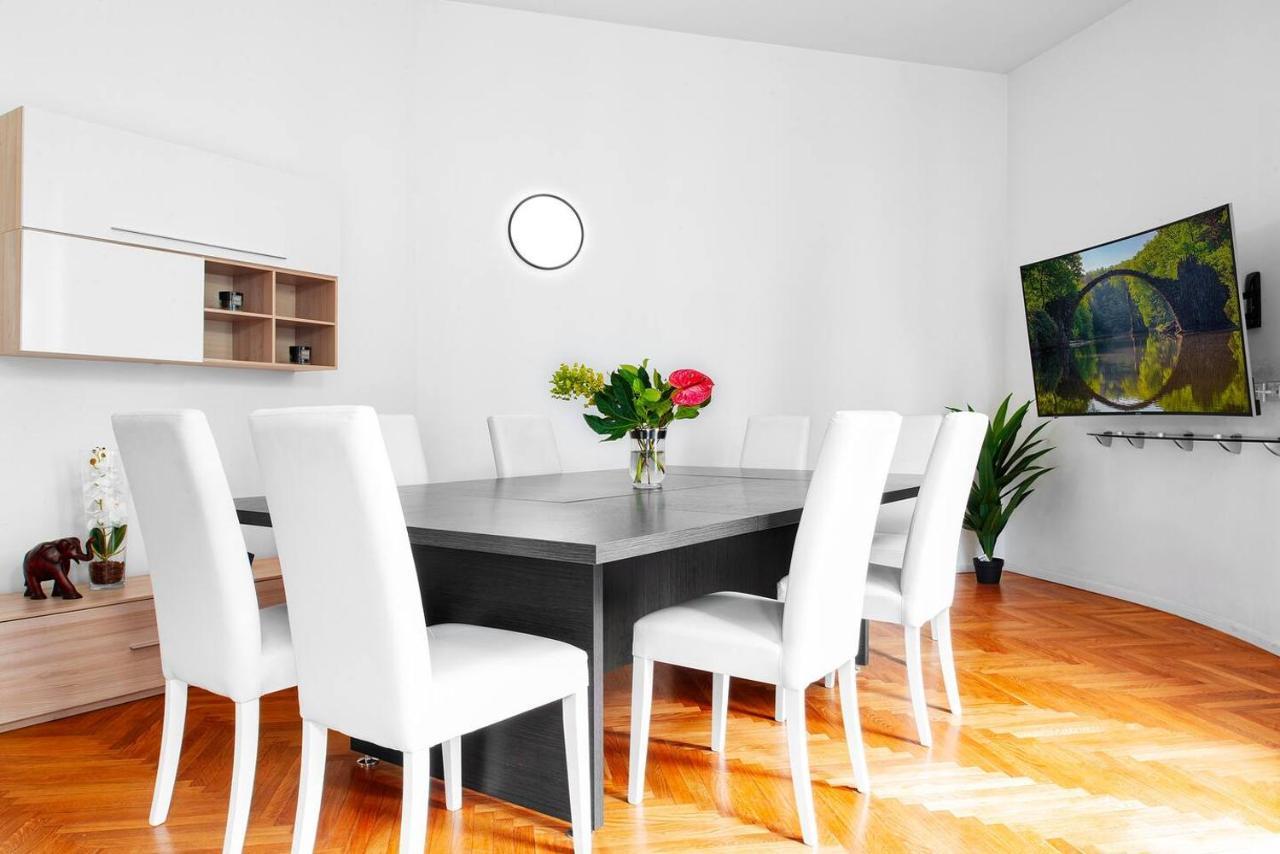 3 Bedrooms Apartment Milan Exterior photo